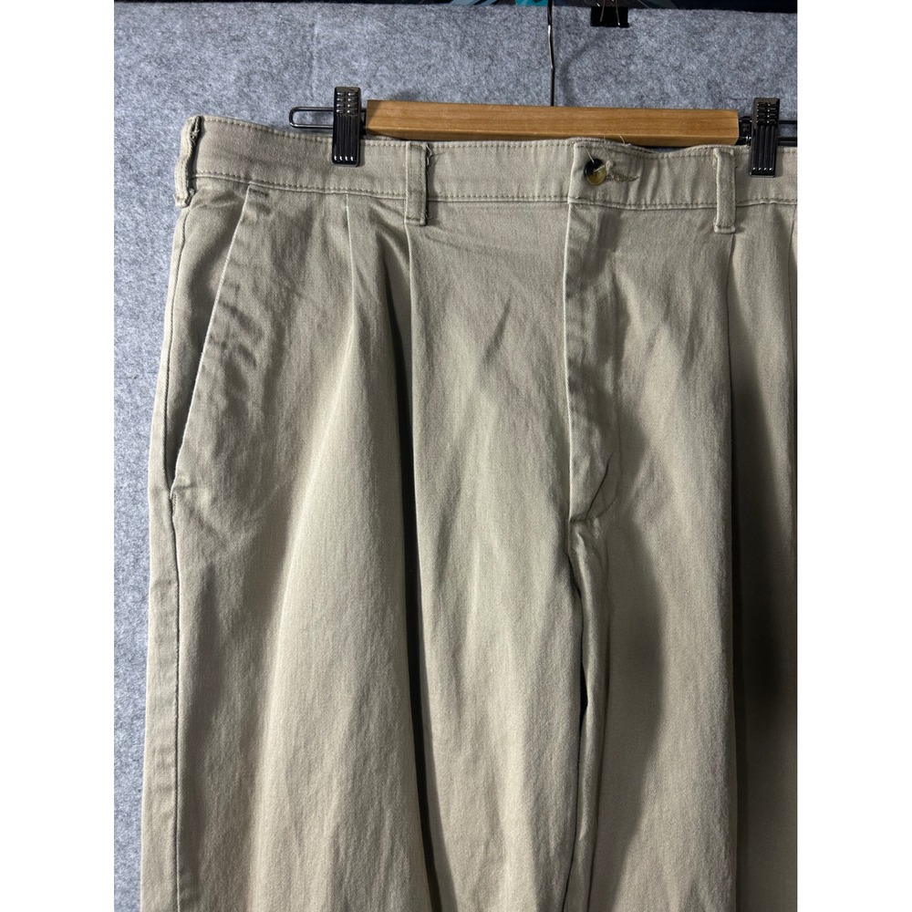 Vintage Wrangler Comfort Solutions Series Mens 36x32 Khaki Pleated Chino Pants
